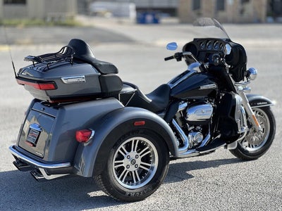 2021 Harley-Davidson Trike FLHTCUTG - Tri Glide Ultra
