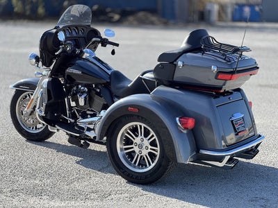 2021 Harley-Davidson Trike FLHTCUTG - Tri Glide Ultra
