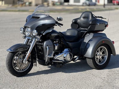 2021 Harley-Davidson Trike FLHTCUTG - Tri Glide Ultra