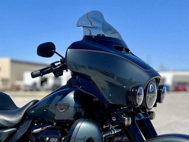 2025 Harley-Davidson FLHTCUTG - Tri Glide Ultra Base