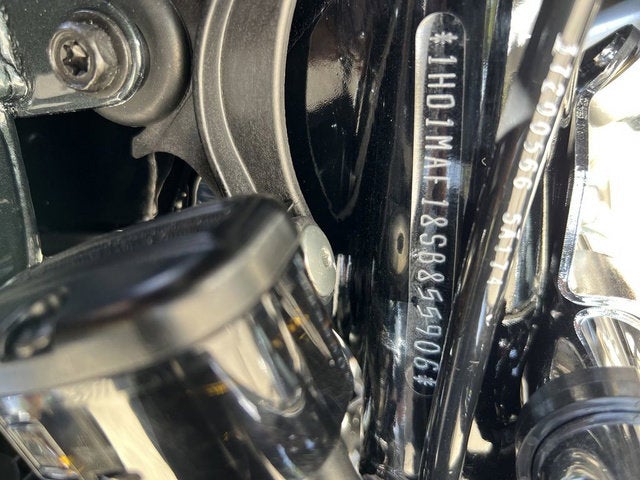2025 Harley-Davidson FLHTCUTG - Tri Glide Ultra Base
