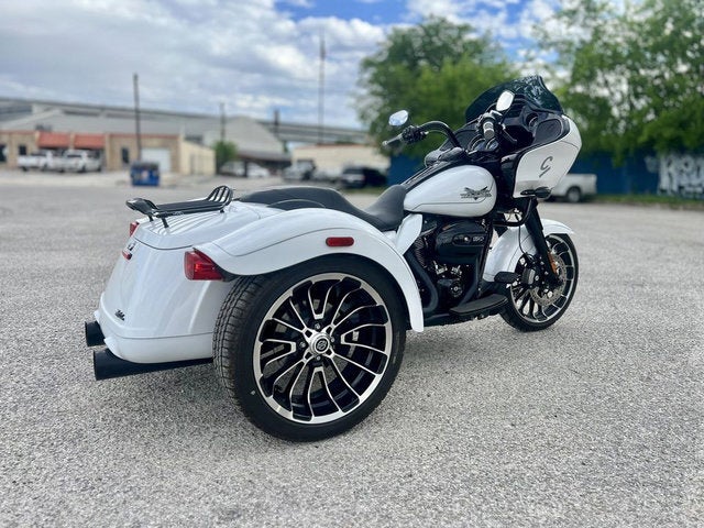 2025 Harley-Davidson FLTRT - Road Glide 3 Base