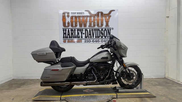 2023 Harley-Davidson FLHXSE - CVO Street Glide Base