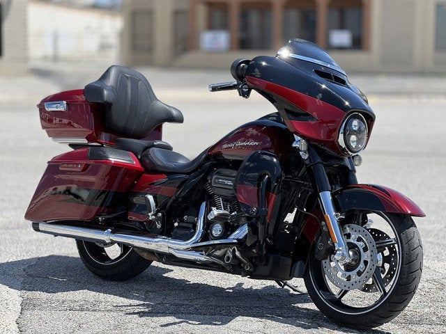 2017 Harley-Davidson FLHXSE - CVO Street Glide Base