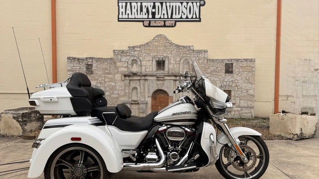 2020 Harley-Davidson FLHTCUTGSE - CVO Tri Glide Base