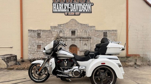 2020 Harley-Davidson FLHTCUTGSE - CVO Tri Glide Base