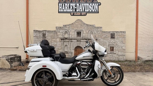 2020 Harley-Davidson FLHTCUTGSE - CVO Tri Glide Base