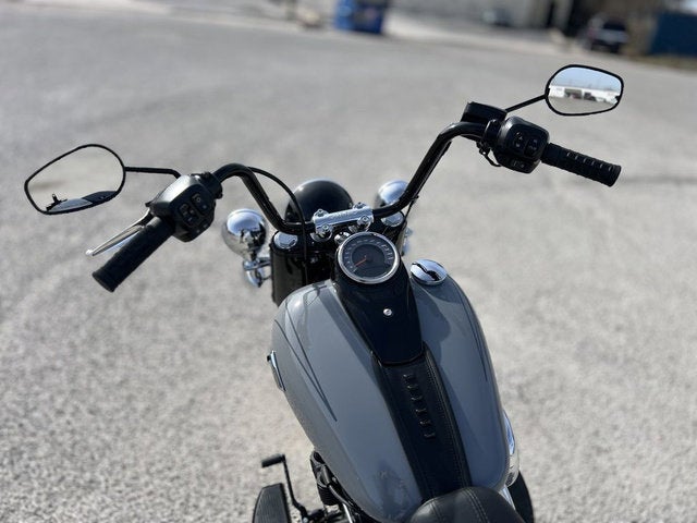 2026 Harley-Davidson Softail FLHC - Heritage Classic