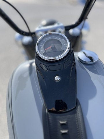 2026 Harley-Davidson Softail FLHC - Heritage Classic