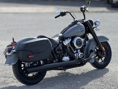 2026 Harley-Davidson Softail FLHC - Heritage Classic