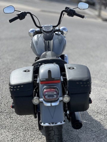 2026 Harley-Davidson Softail FLHC - Heritage Classic