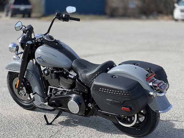 2026 Harley-Davidson Softail FLHC - Heritage Classic