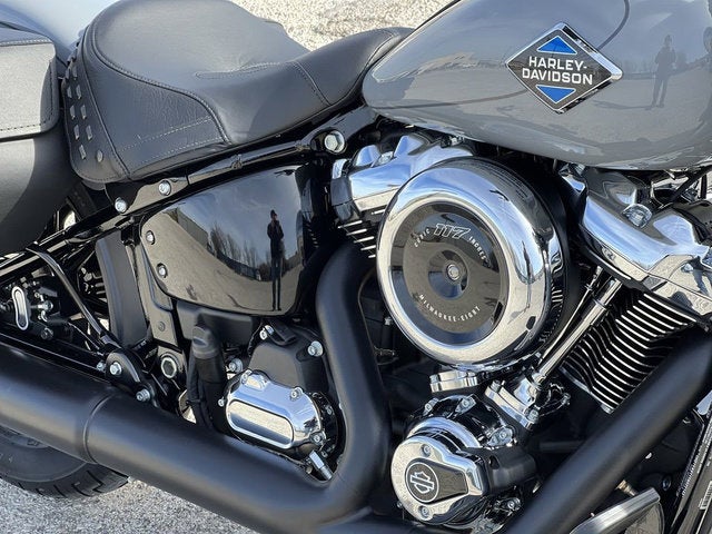 2026 Harley-Davidson Softail FLHC - Heritage Classic