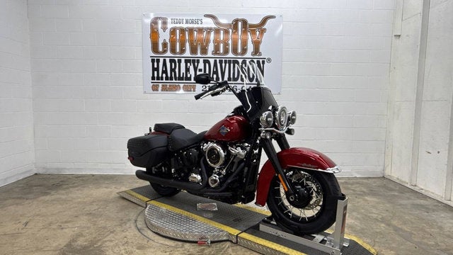 2026 Harley-Davidson Softail FLHC - Heritage Classic