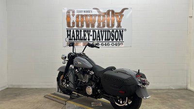 2026 Harley-Davidson Softail FLHC - Heritage Classic