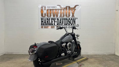 2026 Harley-Davidson Softail FLHC - Heritage Classic