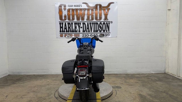 2026 Harley-Davidson Softail FLHC - Heritage Classic