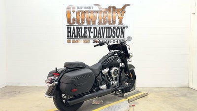 2026 Harley-Davidson Softail FLHC - Heritage Classic