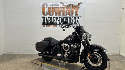 2026 Harley-Davidson Softail FLHC - Heritage Classic