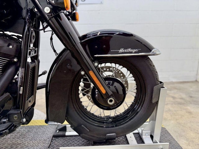 2023 Harley-Davidson FLHCS - Heritage Classic Base