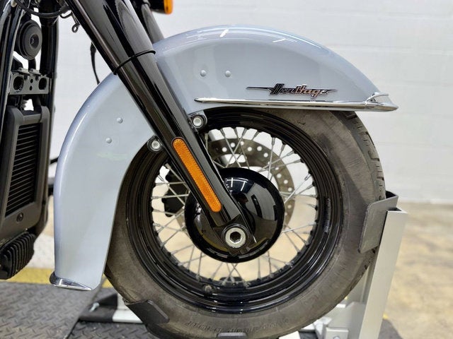 2024 Harley-Davidson Softail FLHCS - Heritage Classic