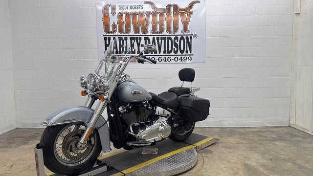 2023 Harley-Davidson FLHCS - Heritage Classic Base