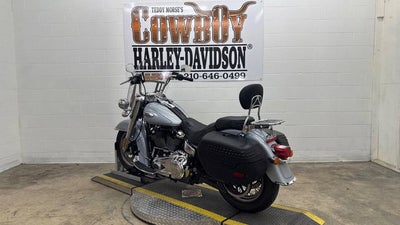 2023 Harley-Davidson FLHCS - Heritage Classic Base