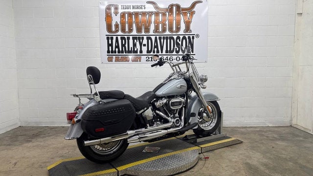 2023 Harley-Davidson FLHCS - Heritage Classic Base