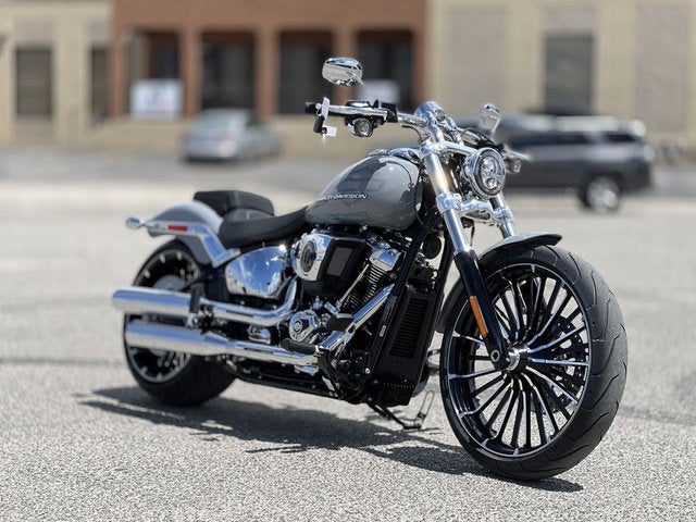 2025 Harley-Davidson Softail FXBR - Breakout