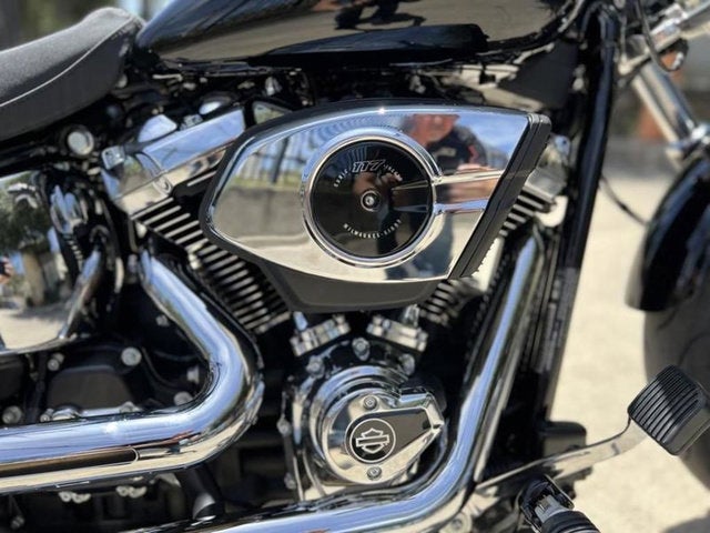 2025 Harley-Davidson Softail FXBR - Breakout
