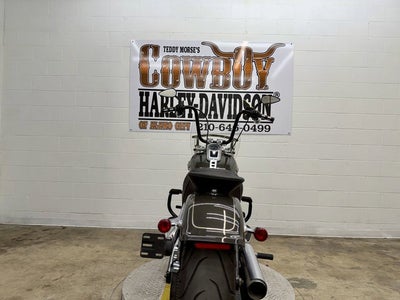 2018 Harley-Davidson FLFB - Softail Fat Boy Base