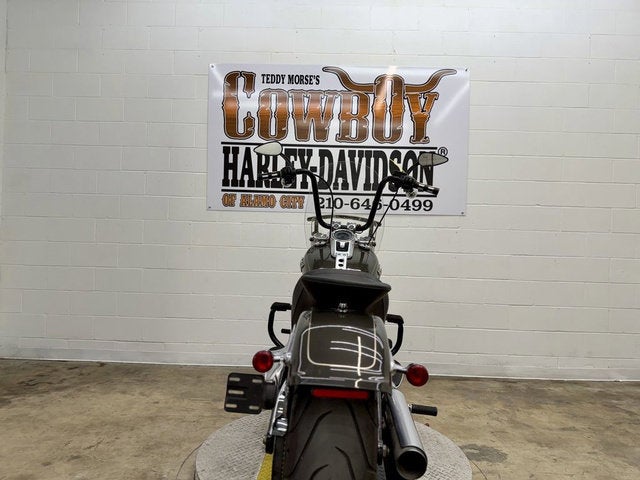 2018 Harley-Davidson FLFB - Softail Fat Boy Base