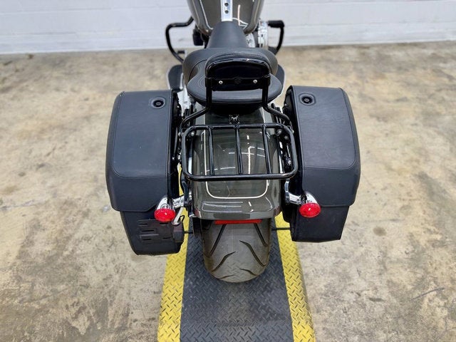 2018 Harley-Davidson FLFB - Softail Fat Boy Base