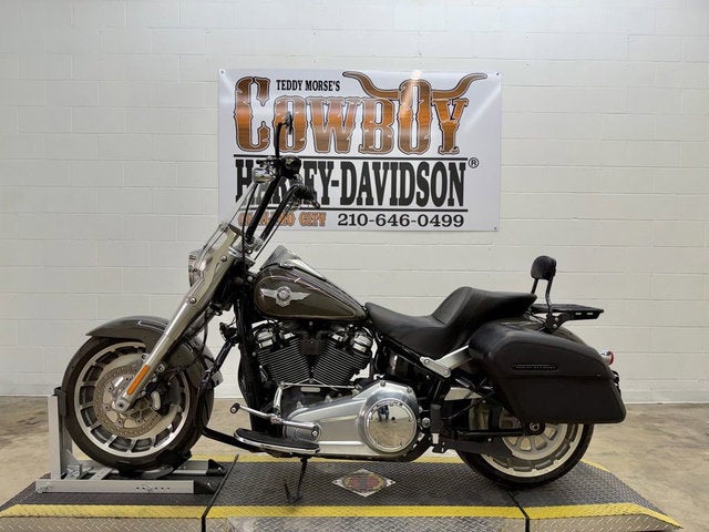 2018 Harley-Davidson FLFB - Softail Fat Boy Base