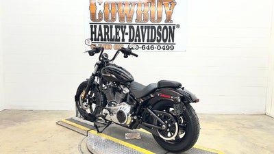 2026 Harley-Davidson Softail FXBB - Street Bob