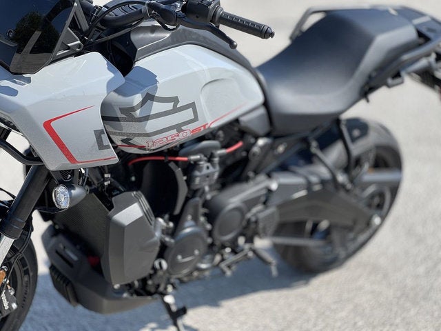2025 Harley-Davidson RA1250ST - Pan America 1250 ST Base