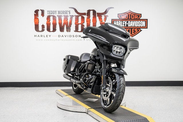 2024 Harley-Davidson Street Glide FLHX