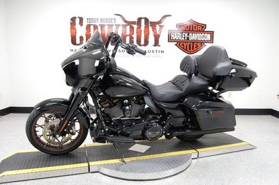 2022 Harley-Davidson Street Glide FLHXST - ST