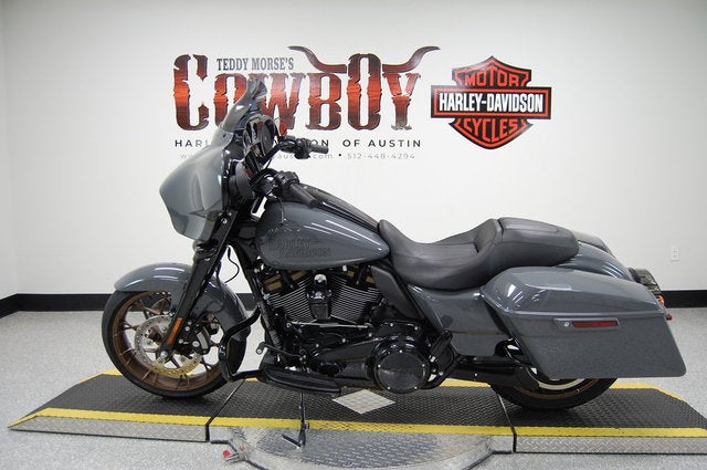 2022 Harley-Davidson Street Glide FLHXST - ST