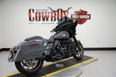 2022 Harley-Davidson Street Glide FLHXST - ST