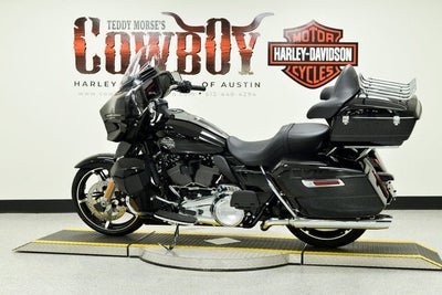 2025 Harley-Davidson FLHXU - Street Glide Ultra Base