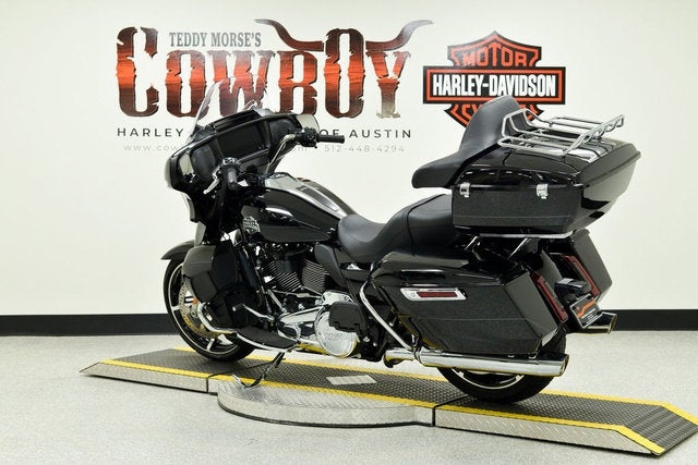 2025 Harley-Davidson FLHXU - Street Glide Ultra Base