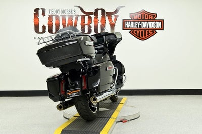 2025 Harley-Davidson FLHXU - Street Glide Ultra Base