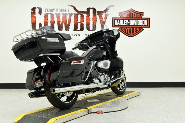 2025 Harley-Davidson FLHXU - Street Glide Ultra Base