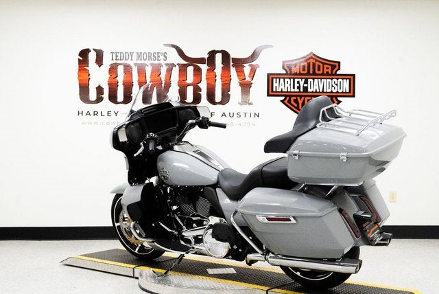 2025 Harley-Davidson FLHXU - Street Glide Ultra Base