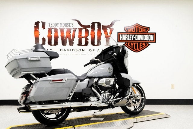 2025 Harley-Davidson FLHXU - Street Glide Ultra Base