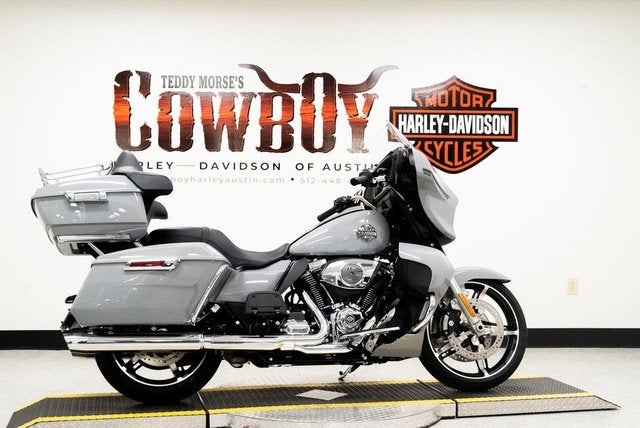 2025 Harley-Davidson FLHXU - Street Glide Ultra Base