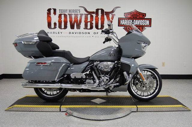 2026 Harley-Davidson FLTRXL - Road Glide Limited Base