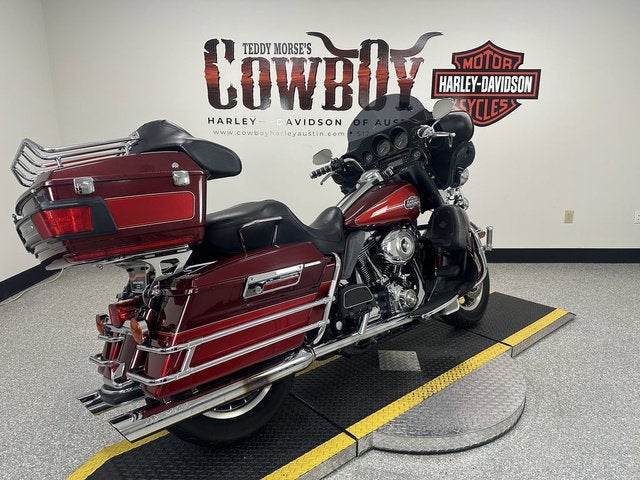 2008 Harley-Davidson FLHTCU - Ultra Classic Electra Glide Base