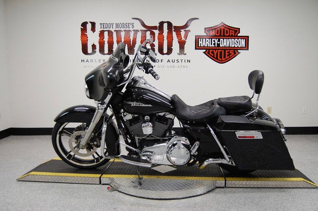 2009 Harley-Davidson FLHX - Street Glide Base